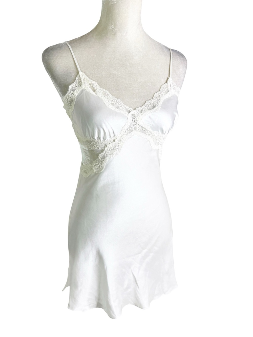 NWT Victoria's Secret "I Do" Bridal White Satin Lace Cutout Chemise Size S - Picture 2 of 9